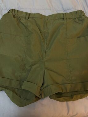 SHEIN Olive High Waist Casual Shorts